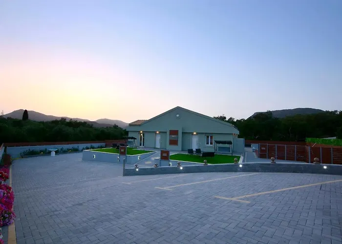 Villa Bratou